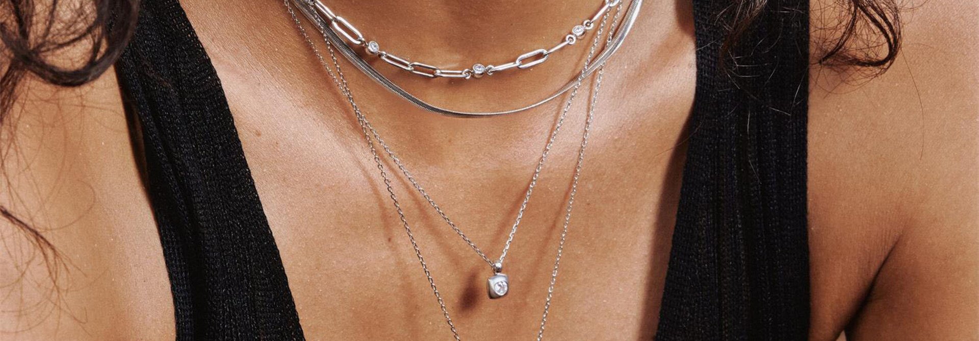 Silv. Modern Solitaire Necklace