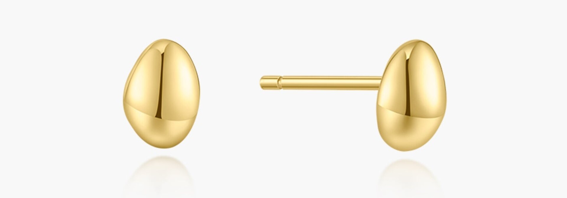 Goudvergulde oorknopjes met organische kiezelvorm 6,6 mm