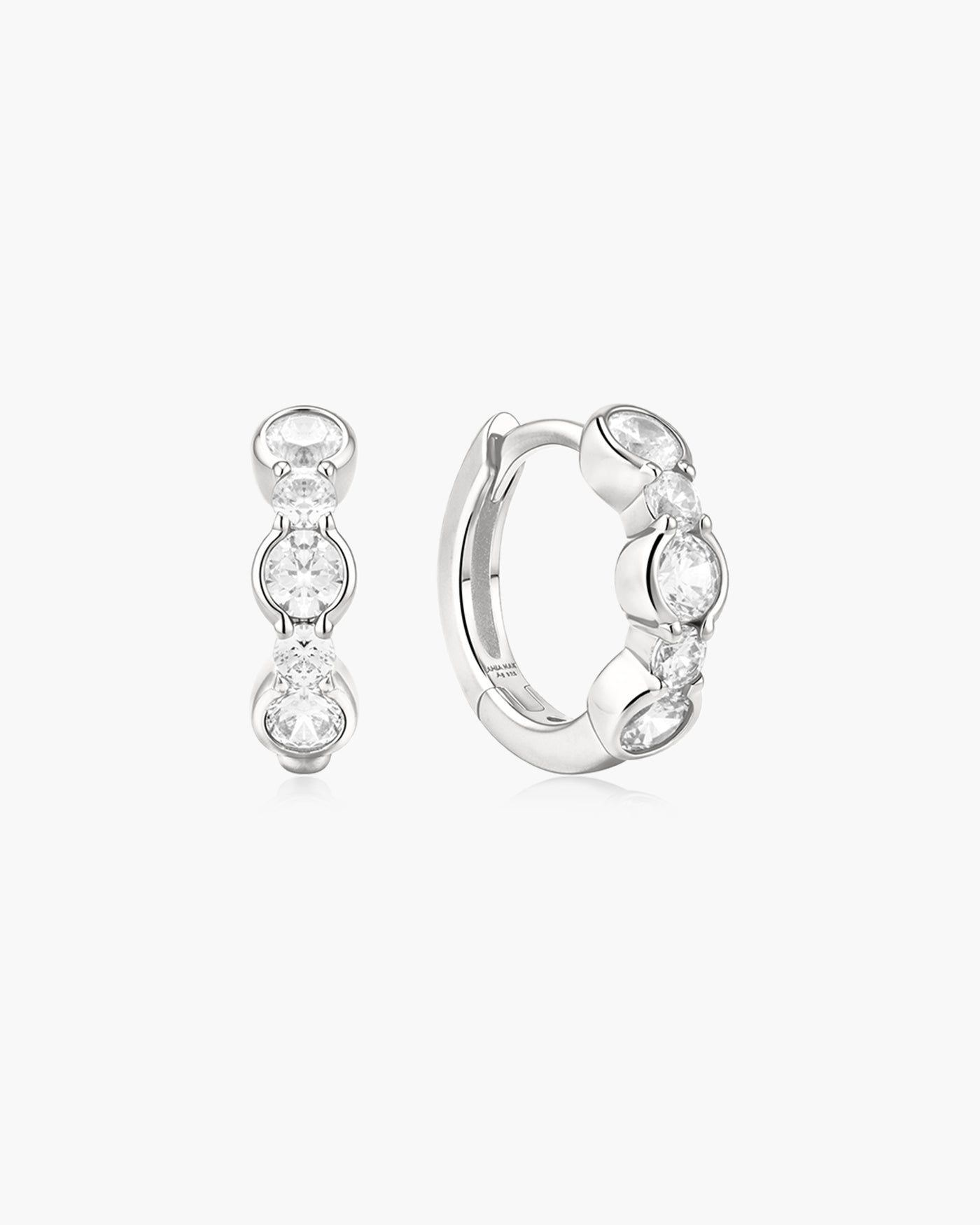 Zilveren huggie oorringen met zirkonia 8,5 mm-1