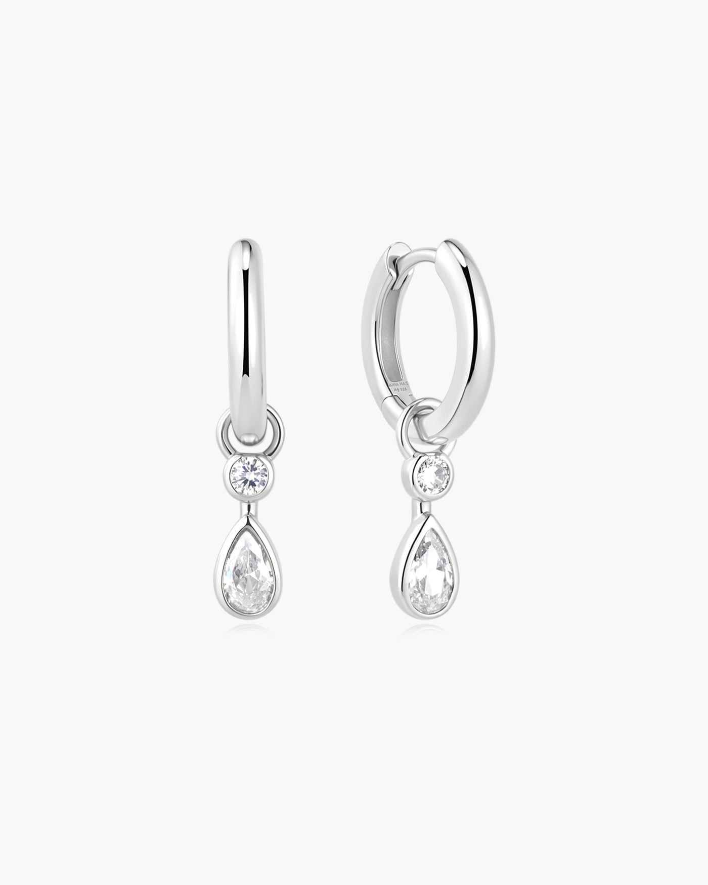 Zilveren huggie oorringen met druppelvormige zirkonia 9,5 mm-1