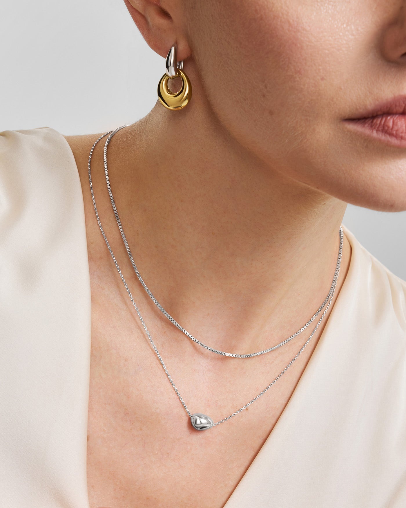 Zilveren ketting met organische kiezelvorm 45,5 cm-2