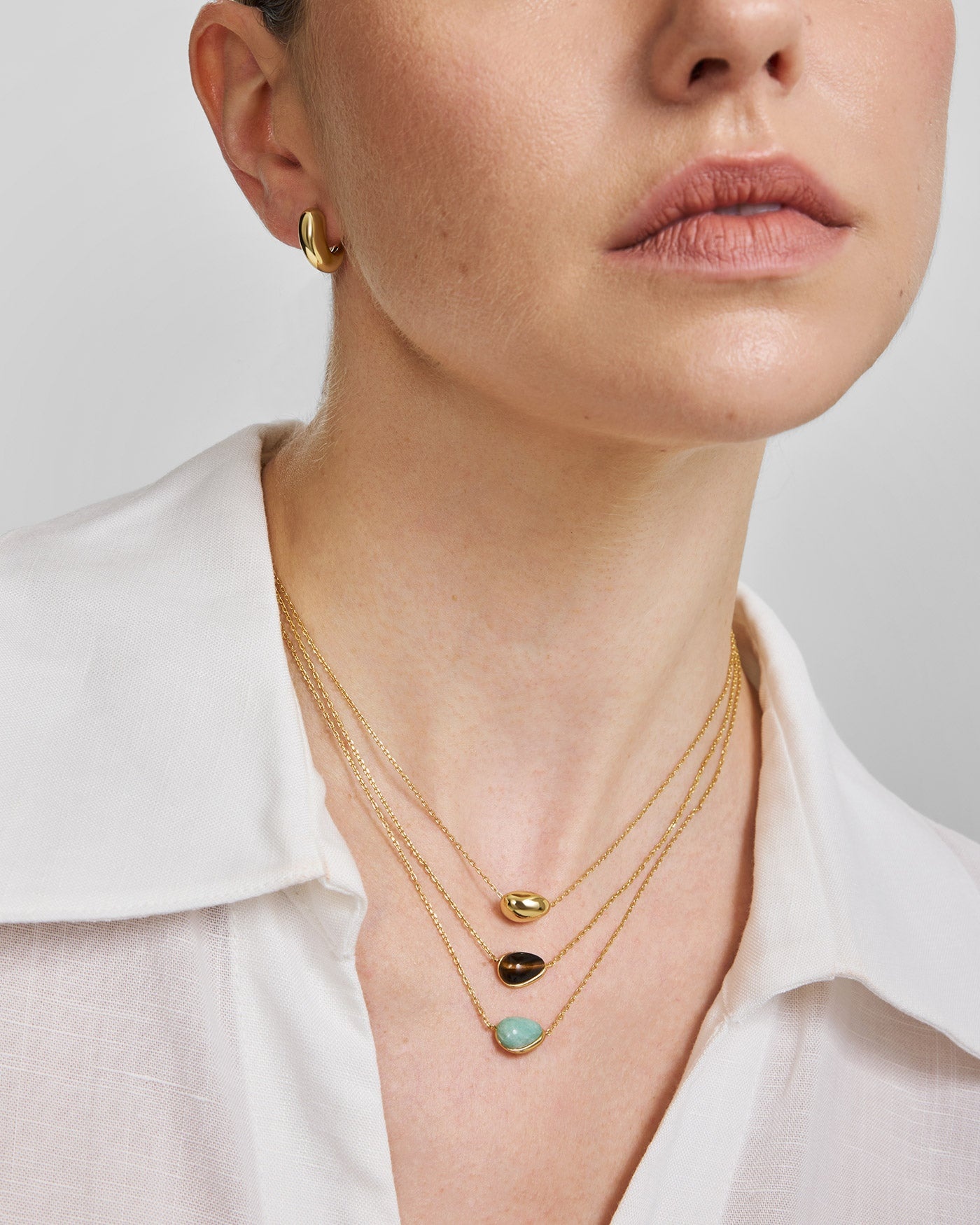 Goudvergulde ketting met tijgeroog in kiezelvorm 45,5 cm-3