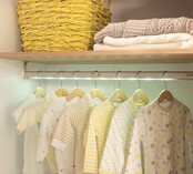 Jamie baby kledingkast 3 deurs Jamie baby kledingkast 3 deurs