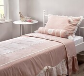 Romantic bedsprei + kussenset (210 x 180 cm) Romantic bedsprei + kussenset (210 x 180 cm)