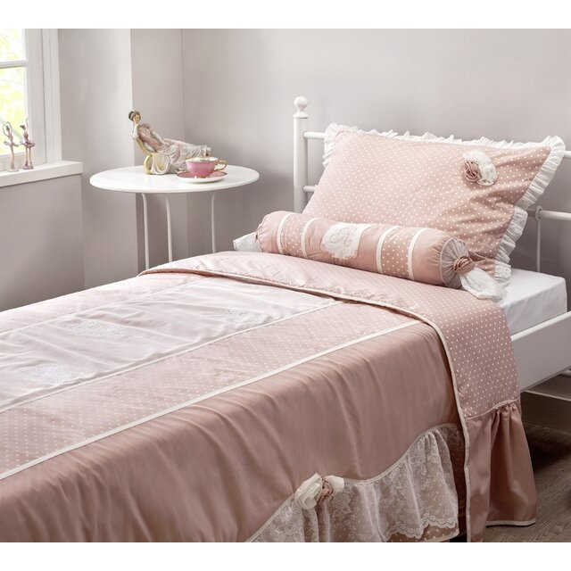 Romantic bedsprei + kussenset (210 x 180 cm) Romantic bedsprei + kussenset (210 x 180 cm)