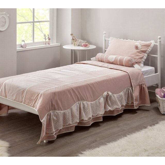 Romantic bedsprei + kussenset (210 x 180 cm) Romantic bedsprei + kussenset (210 x 180 cm)