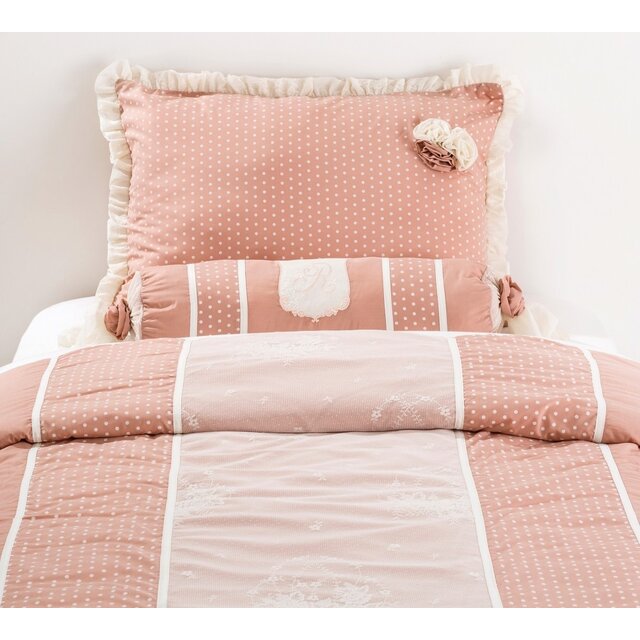 Romantic bedsprei + kussenset (210 x 220 cm) Romantic bedsprei + kussenset (210 x 220 cm)