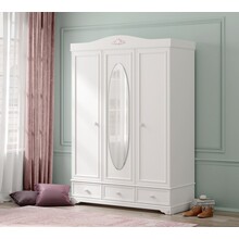 Rustic 3-deurs kledingkast meisjeskamer