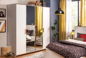 Cilek Modera 4-deurs kledingkast wit met spiegel Cilek Modera 4-deurs kledingkast wit met spiegel