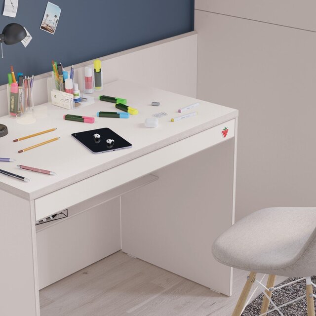 California Studio bureau wit kinderkamer