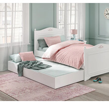 Rustic bedlade logeerbed meisjeskamer