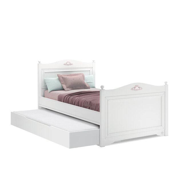 Rustic bedlade logeerbed meisjeskamer