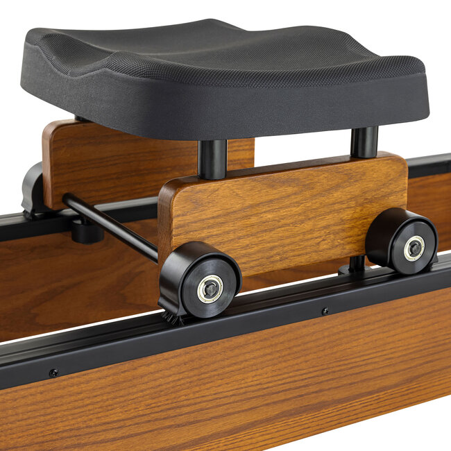 Fluid Rower Viking Pro V met smartphone houder