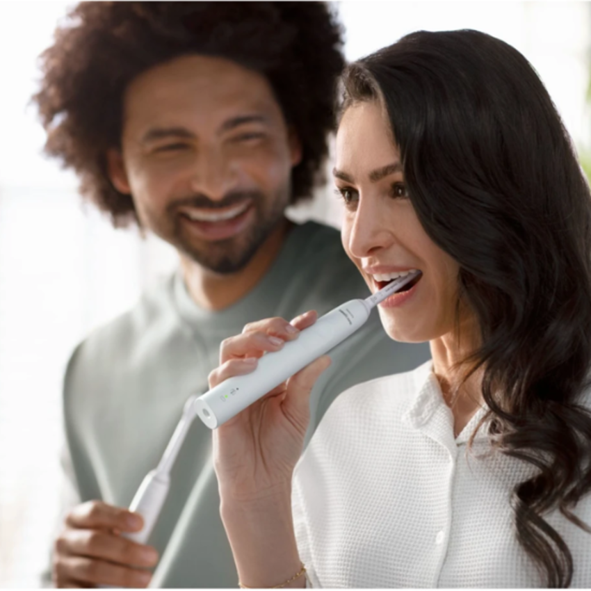 Philips Sonicare 3100 White HX3673/13 + Reisetui Special Edition Philips Philips Sonicare 3100 White HX3673/13 + Reisetui Special Edition