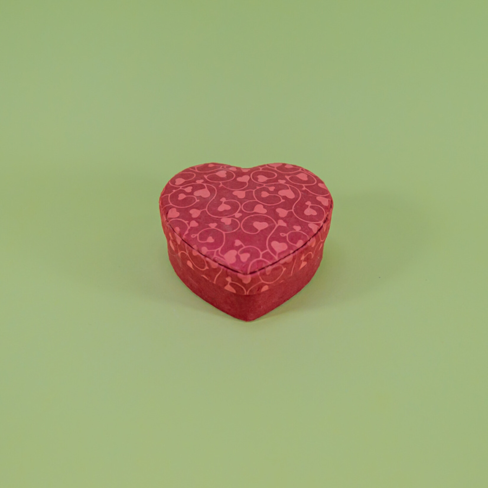 ECO-URN Hartvormig urn- doosje met hartjes print (10x4cm)