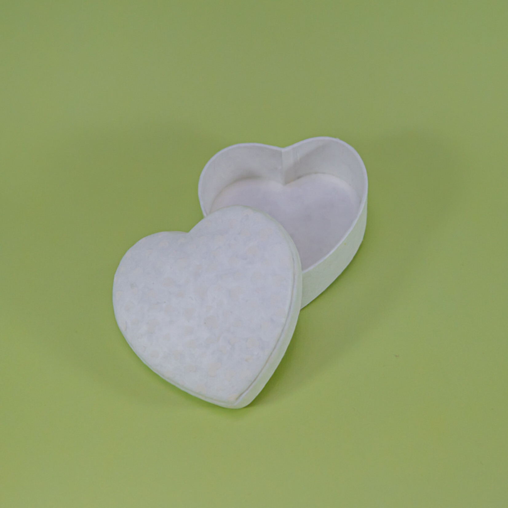 ECO-URN Hartvormig urn- doosje met hartjes print (10x4cm)
