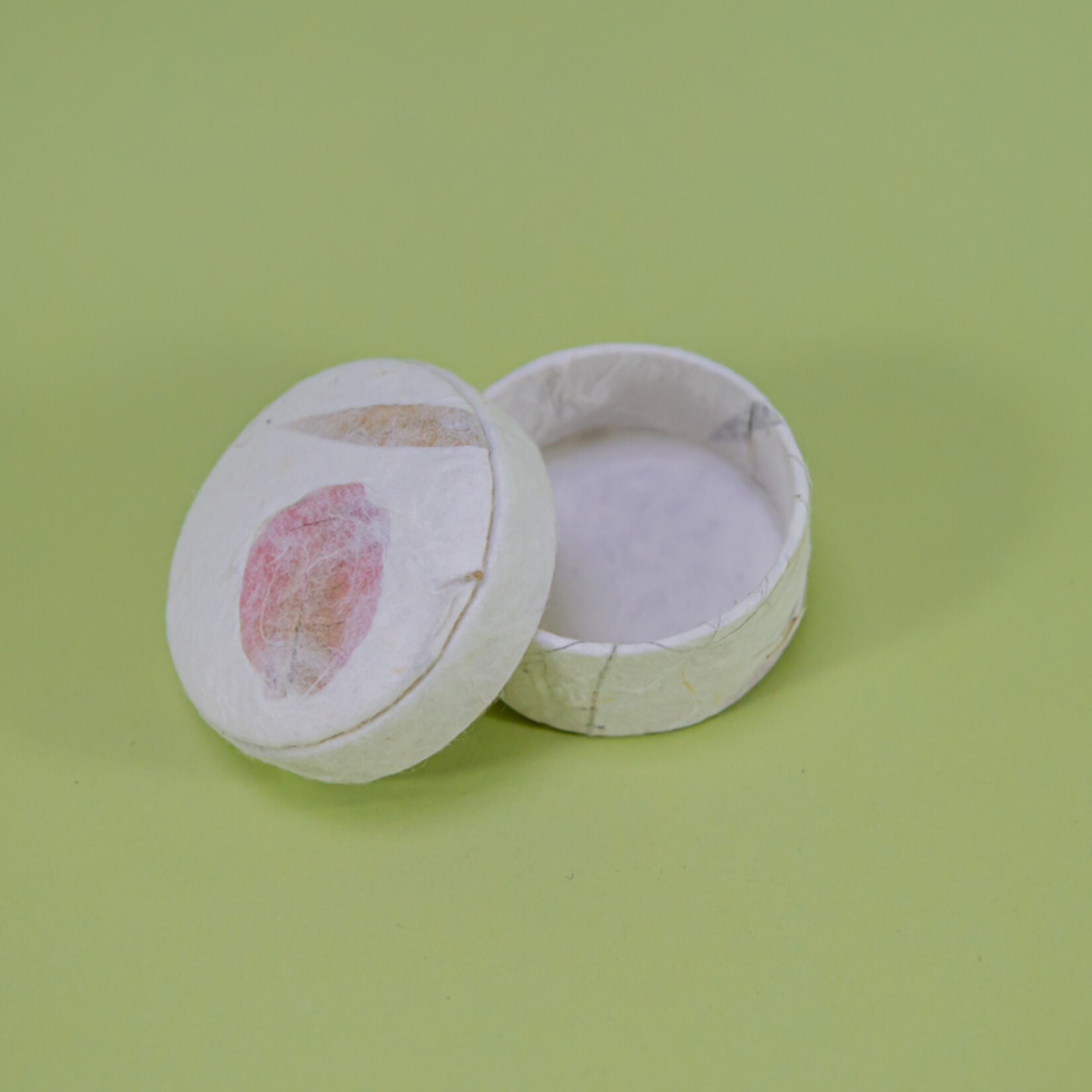 ECO-URN Rond doosje met bloemblaadjes