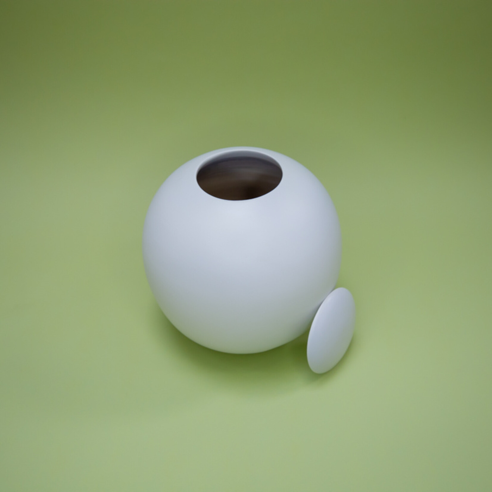 ECO-URN Öko-Urne, runde Kugel, Mangoholz, 23x23cm