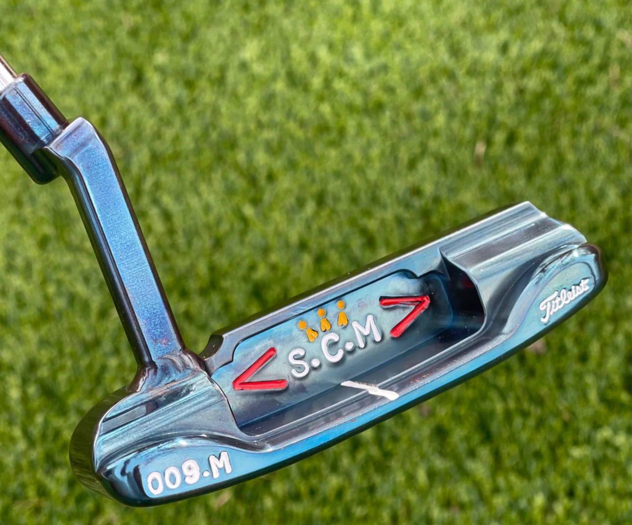 Scotty Cameron - Tour Masterful 009 Chromatic Blue finish met welded neck (met COA)