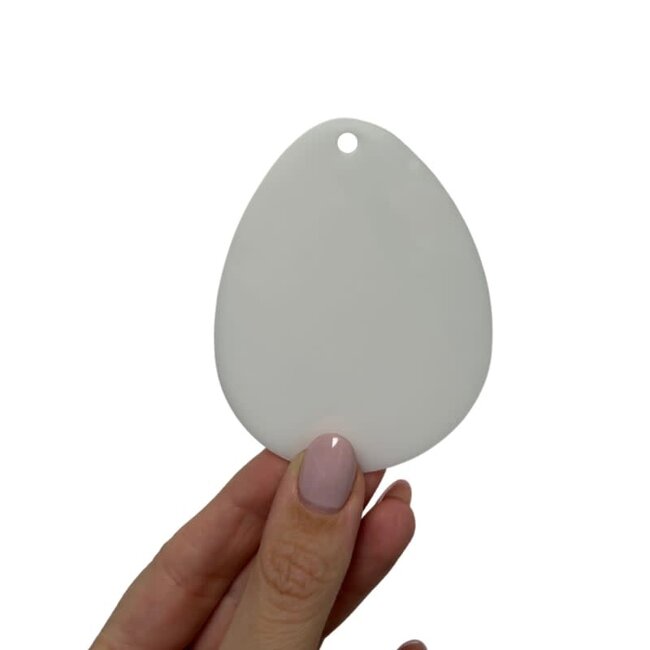Blanco Ei met ophangoogje - plexiglas wit MEDIUM
