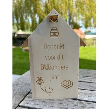 Feeërieke | Bedankt voor dit BIJzondere jaar / Insectenhotel