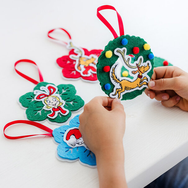 Totum |  The Grinch - Felt Hangers