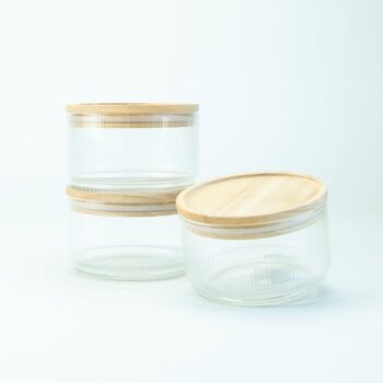 Set van 3 Glazen cylinderpotten met geribbelde binnenzijde en houten deksel