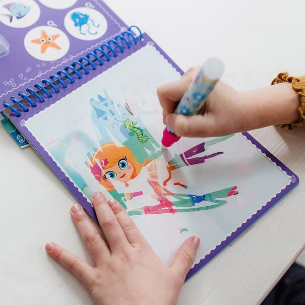 Totum |  Magisch Zeekleurboek