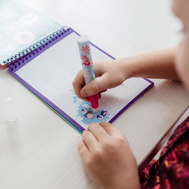 Totum |  Magisch Eenhoornkleurboek