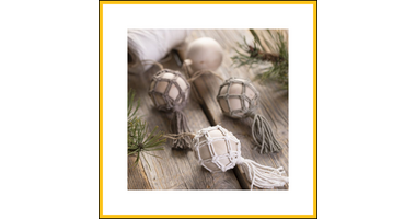 Kerstbal met macramé