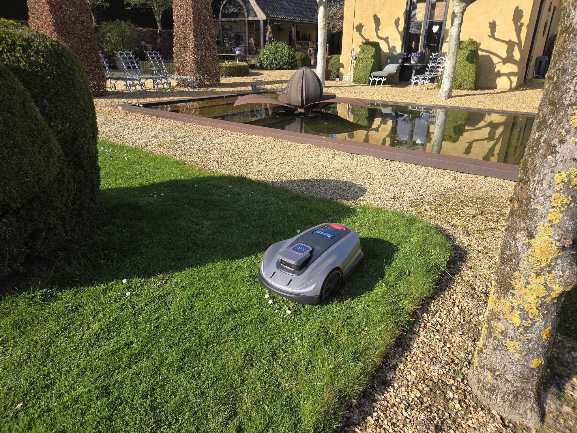 Installatie robotmaaier