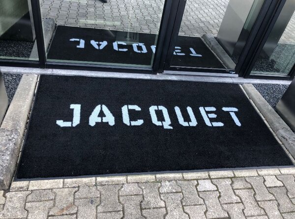 Mattenexpert Optibruch logo mat buiten Mattenexpert Optibruch logo mat buiten