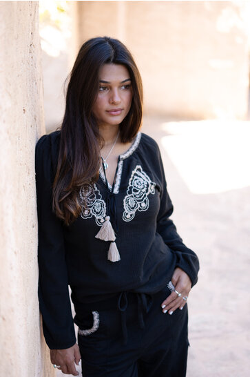 Bluse Corazon Stickerei Schwarz