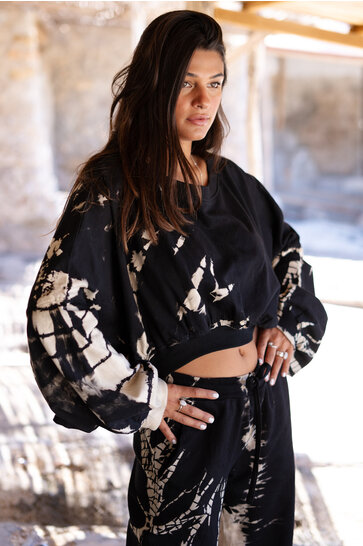 Cropped Sweater Brisha Schwarz Tie Dye