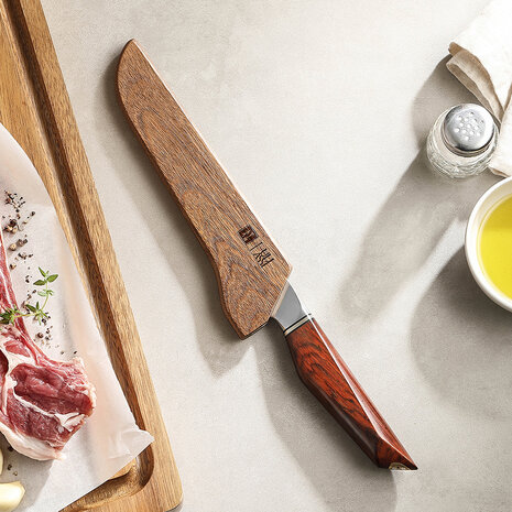 XinZuo Damascus uitbeenmes 16.5cm - X03 Xing Series - XinZuo x Mauro Uliassi (3-sterren Michelin chef) XinZuo Damascus uitbeenmes 16.5cm - X03 Xing Series - XinZuo x Mauro Uliassi (3-sterren Michelin chef)