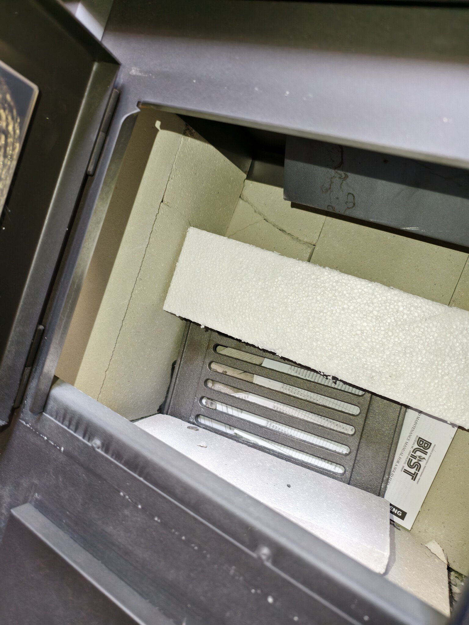 Houtkachel 12KW - Staal - 60% Korting! (Beschadigd)