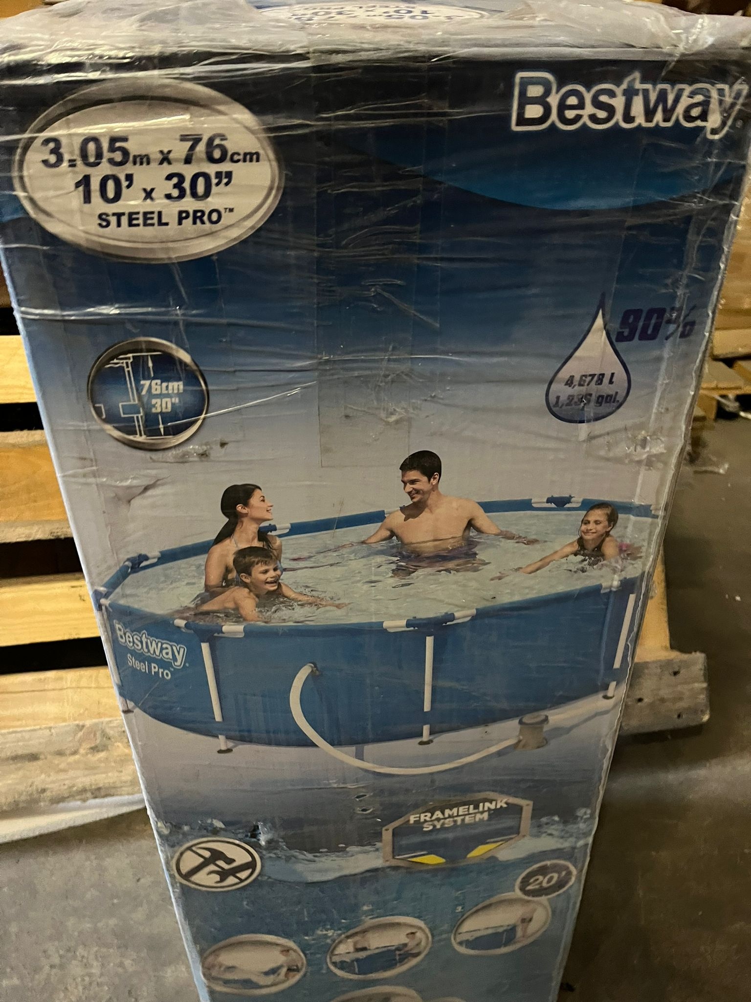 Bestway Zwembad 305x76cm + Pomp - 45% Korting! (Doos Schade)