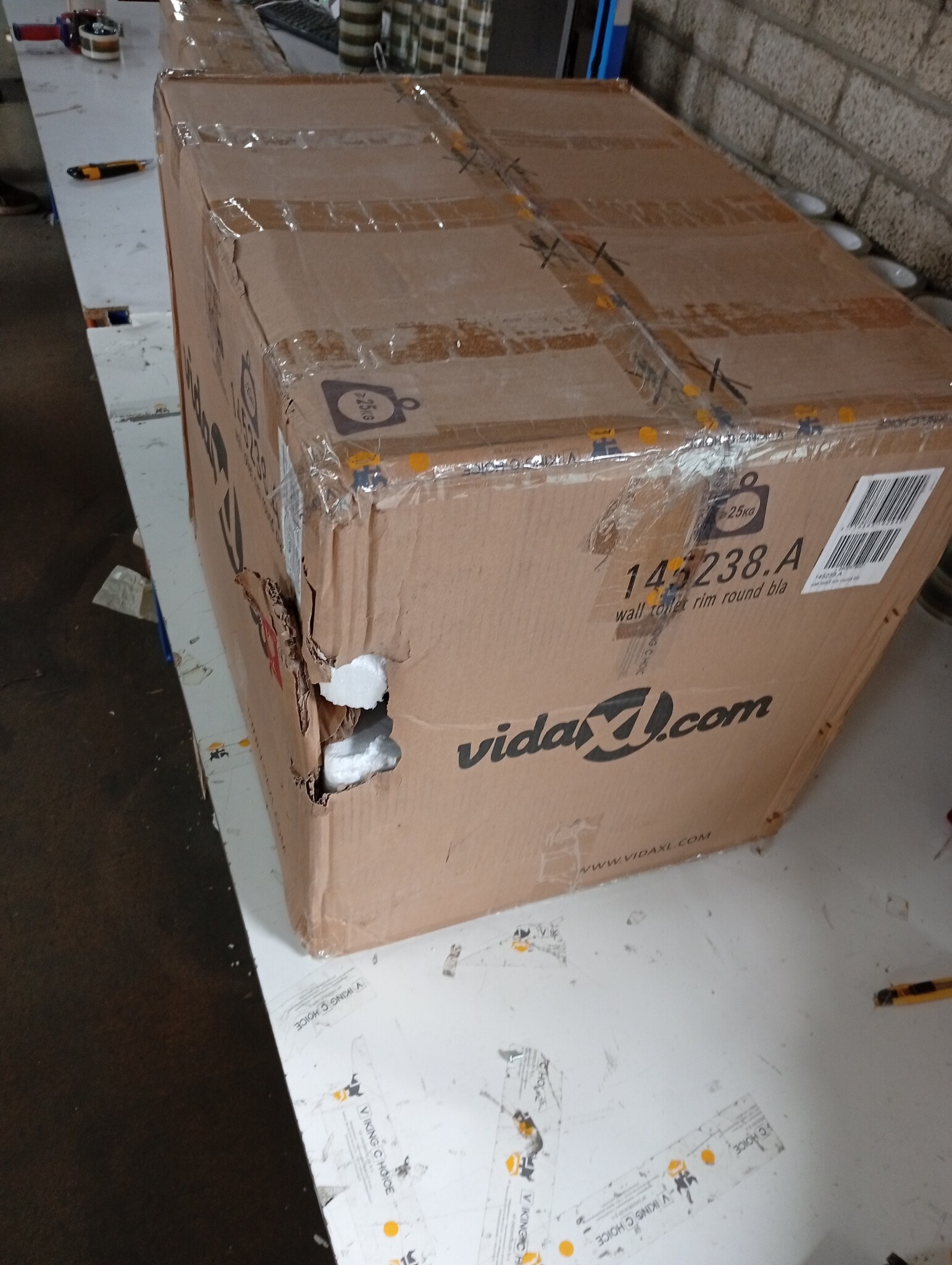 vidaXL Hangtoilet Randloos Zwart - 45% Korting!