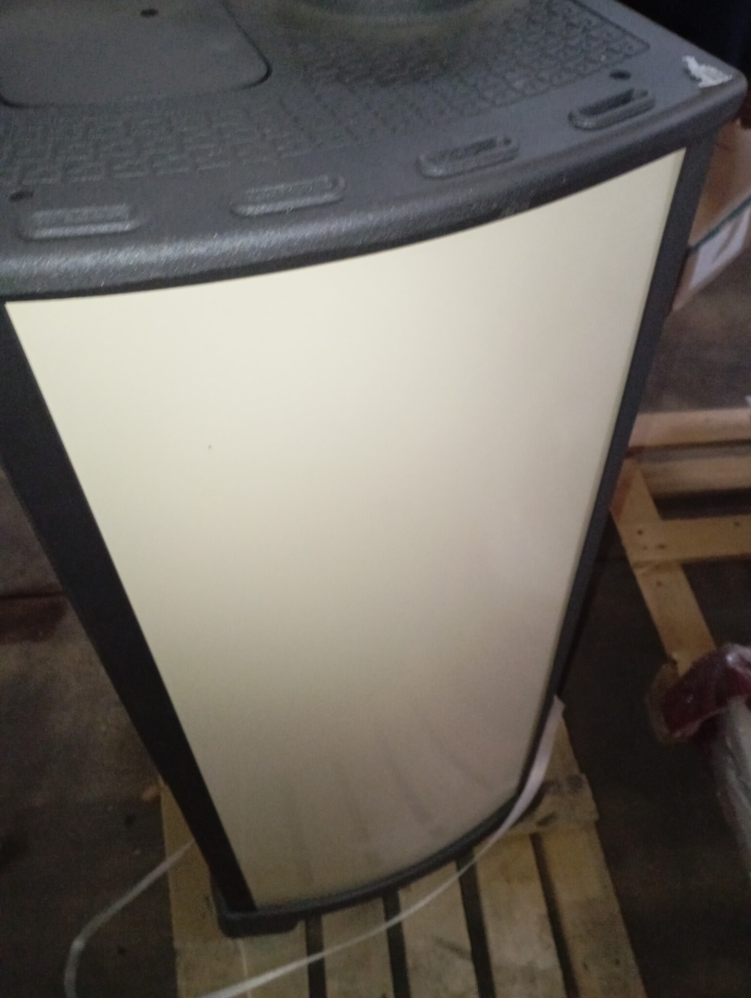 Houtkachel met Kookplaat - 10kW - 63% Korting! (Beschadigd)
