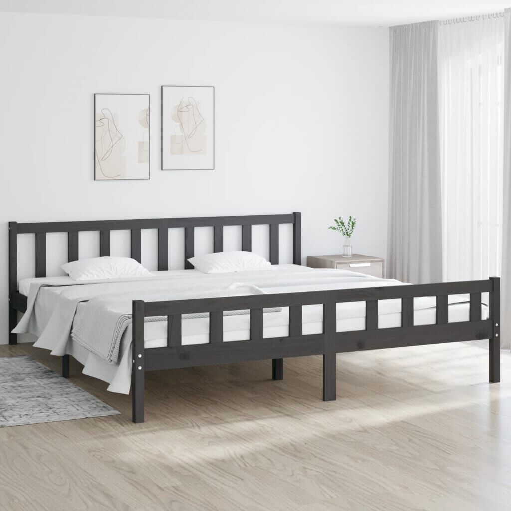 VidaXL Bedframe 200x200 Grijs Massief Hout - 35% Korting!