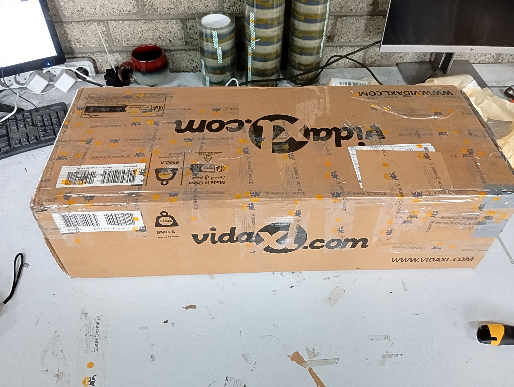 vidaXL TV-meubel Zwart 180cm - 64% Korting!