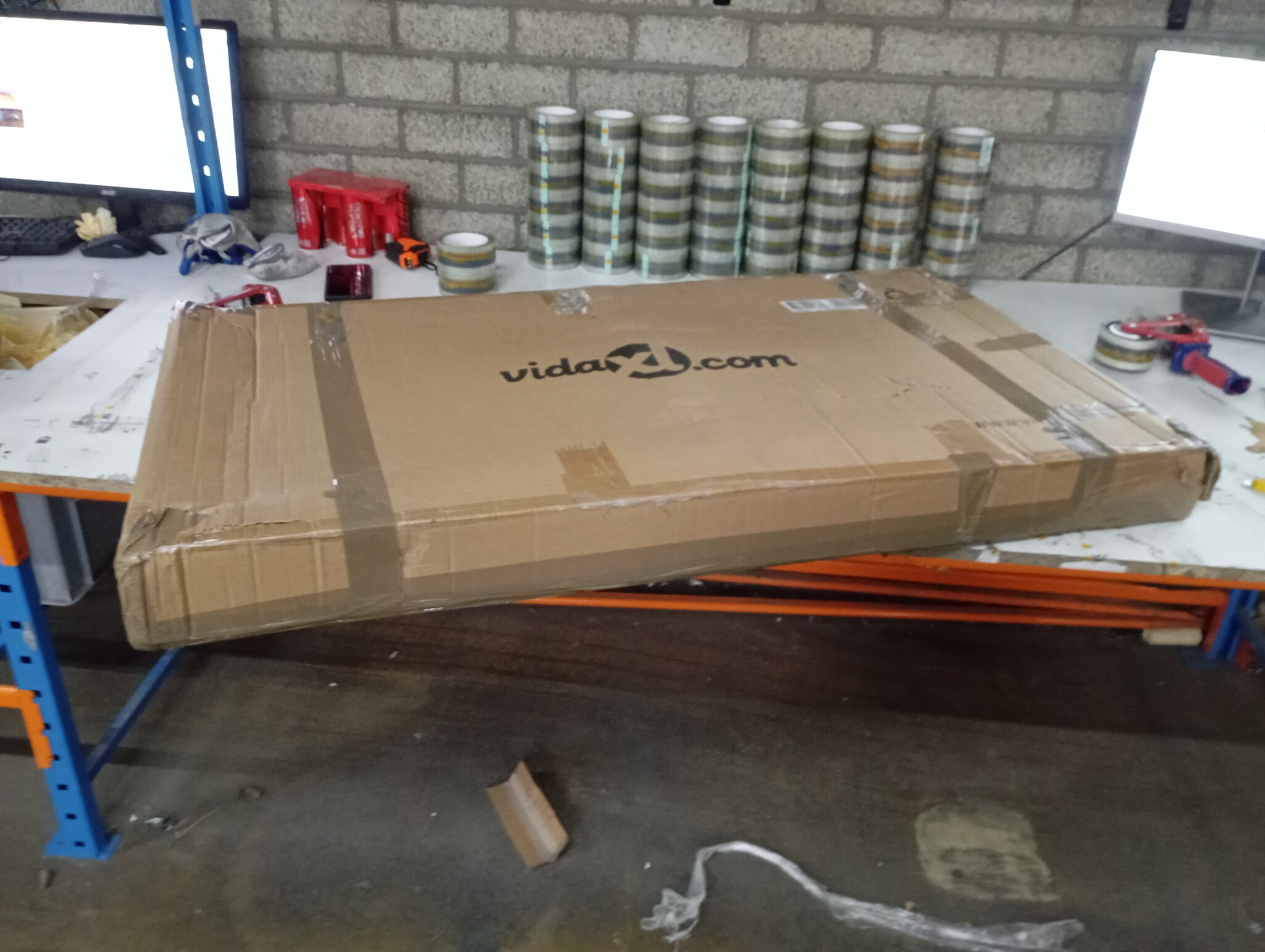 Tuinbank Hout-look Grijs 120cm - 45% Korting! (Beschadigde Verpakking)