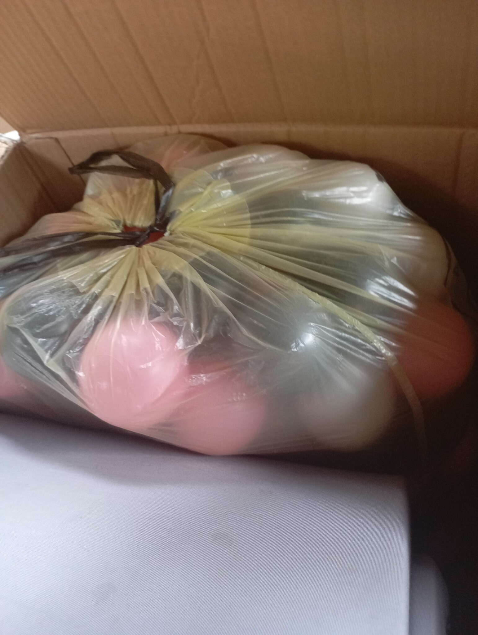 Ballenbak 120x120 + 600 ballen! Vuil/Mist Ballen -60%