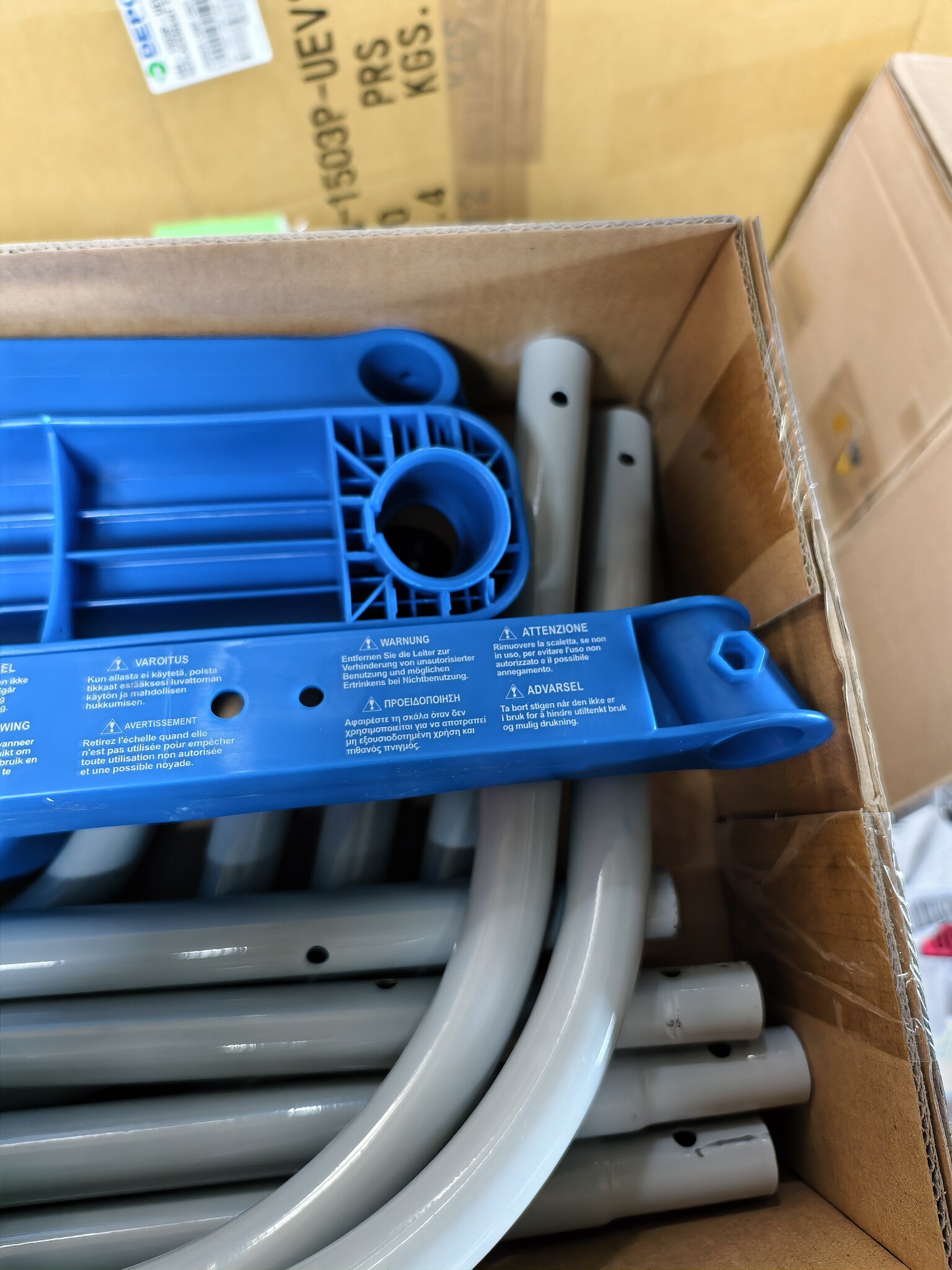 Zwembadladder 84cm - 55% Korting! Veilig & Gemakkelijk