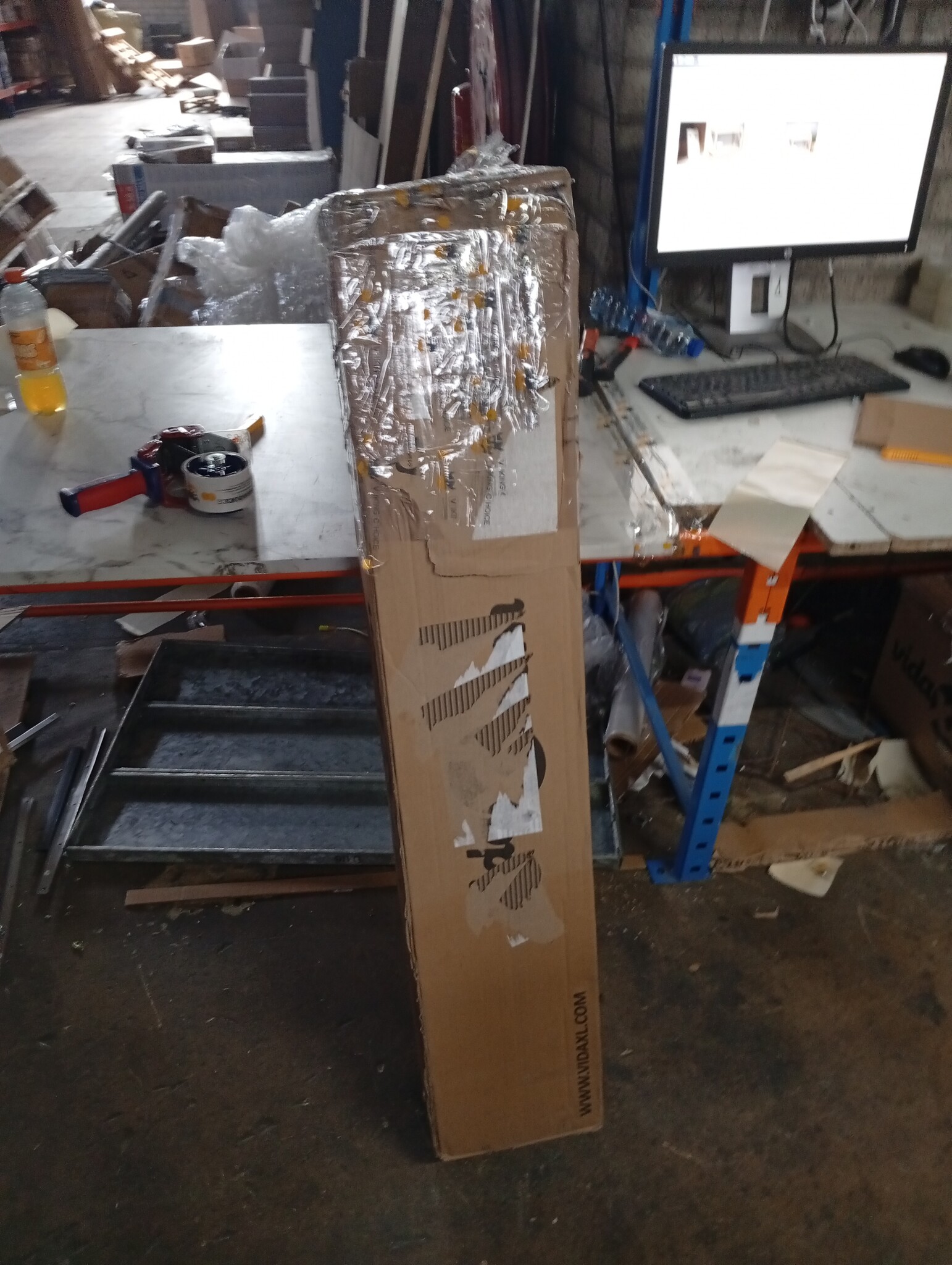 Oppottafel Grenenhout 108cm - 55% Korting! (Lichte Schade)