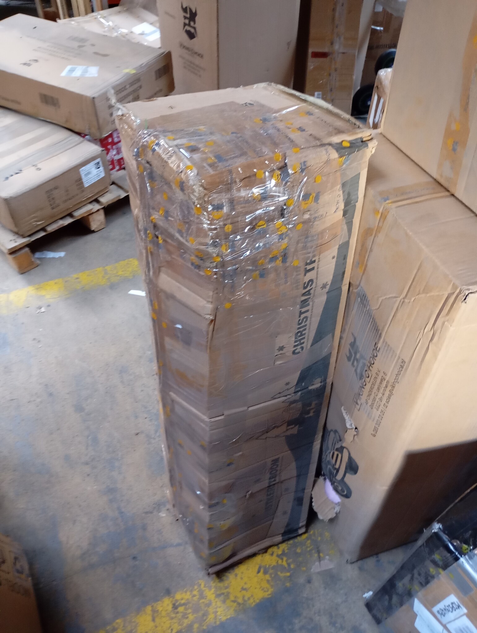 Kunstkerstboom 220cm - Uitvouwsysteem - 50% Korting!