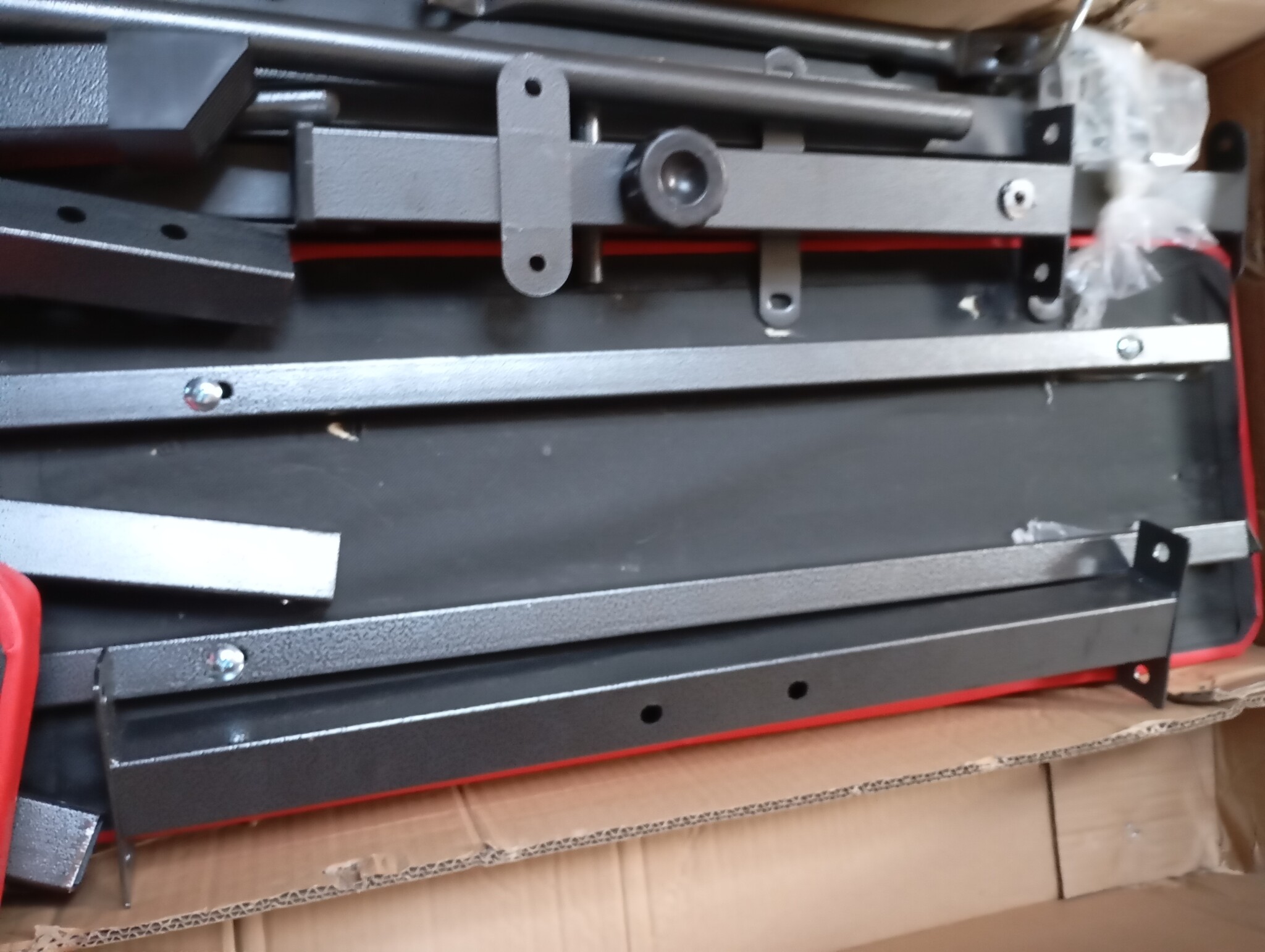 Halterbank - Multifunctioneel - 60% Korting! (Krassen/Scheuren)
