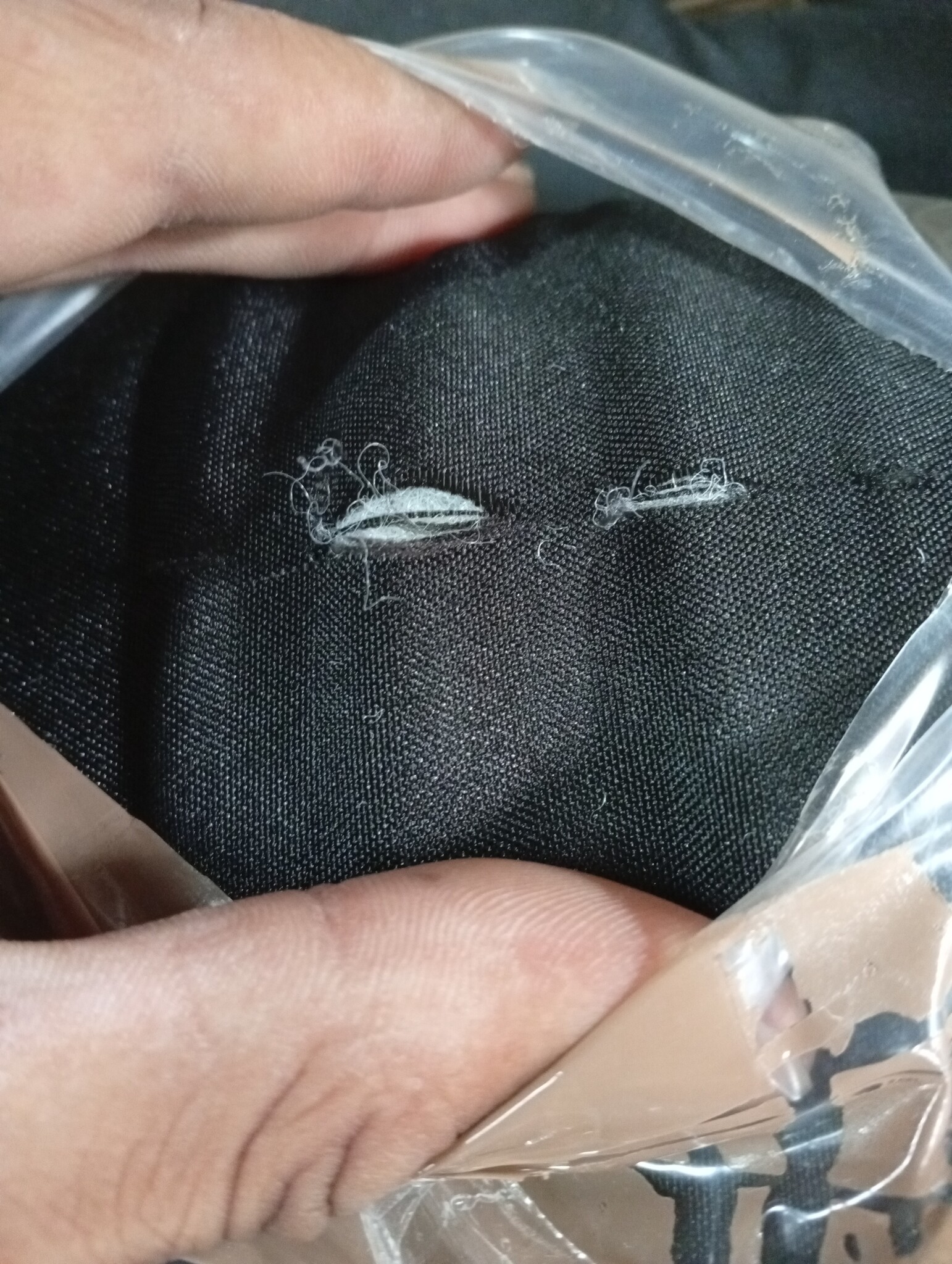 vidaXL Stoelkussens Hoge Rug Zwart (4 st) -50% Korting! Scheurtje