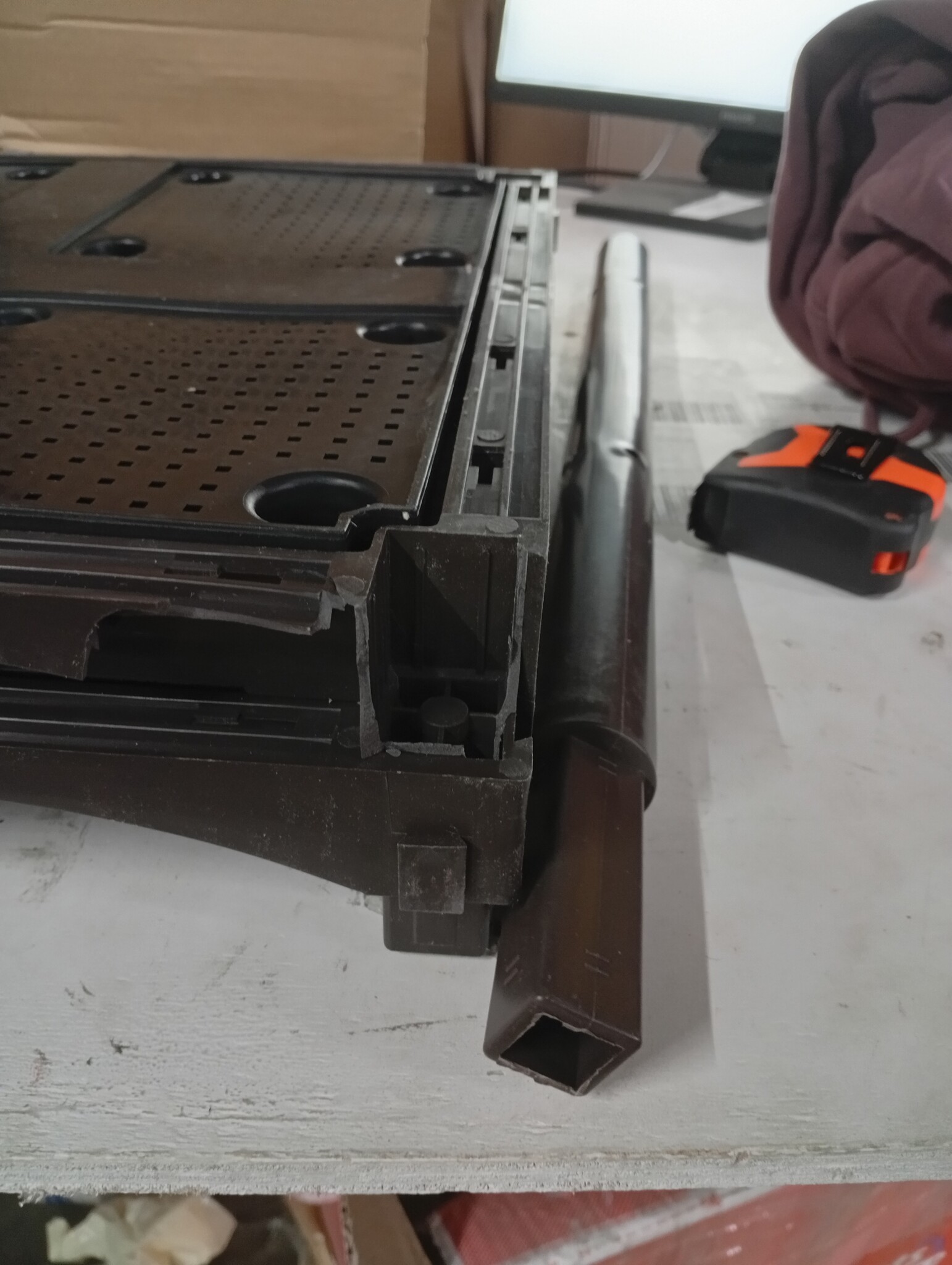 VidaXL Plantenbak met Latwerk Bruin - 55% Korting! (Defect)