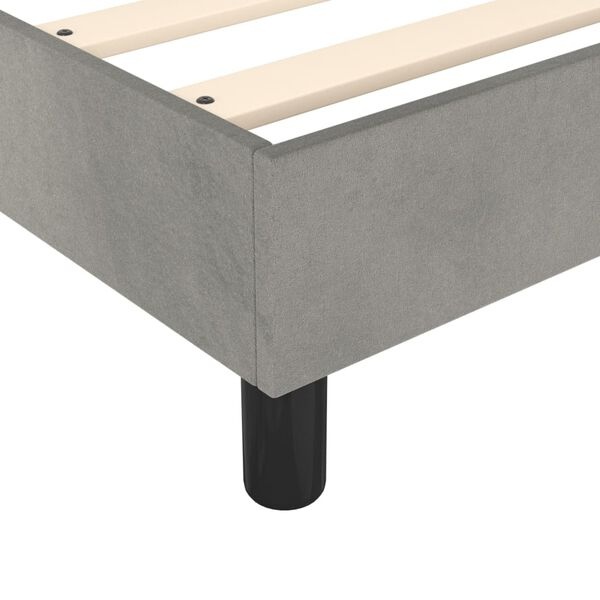 Lichtgrijs Fluwelen Bed 180x200 - 50% Korting! (Gebruikssporen)